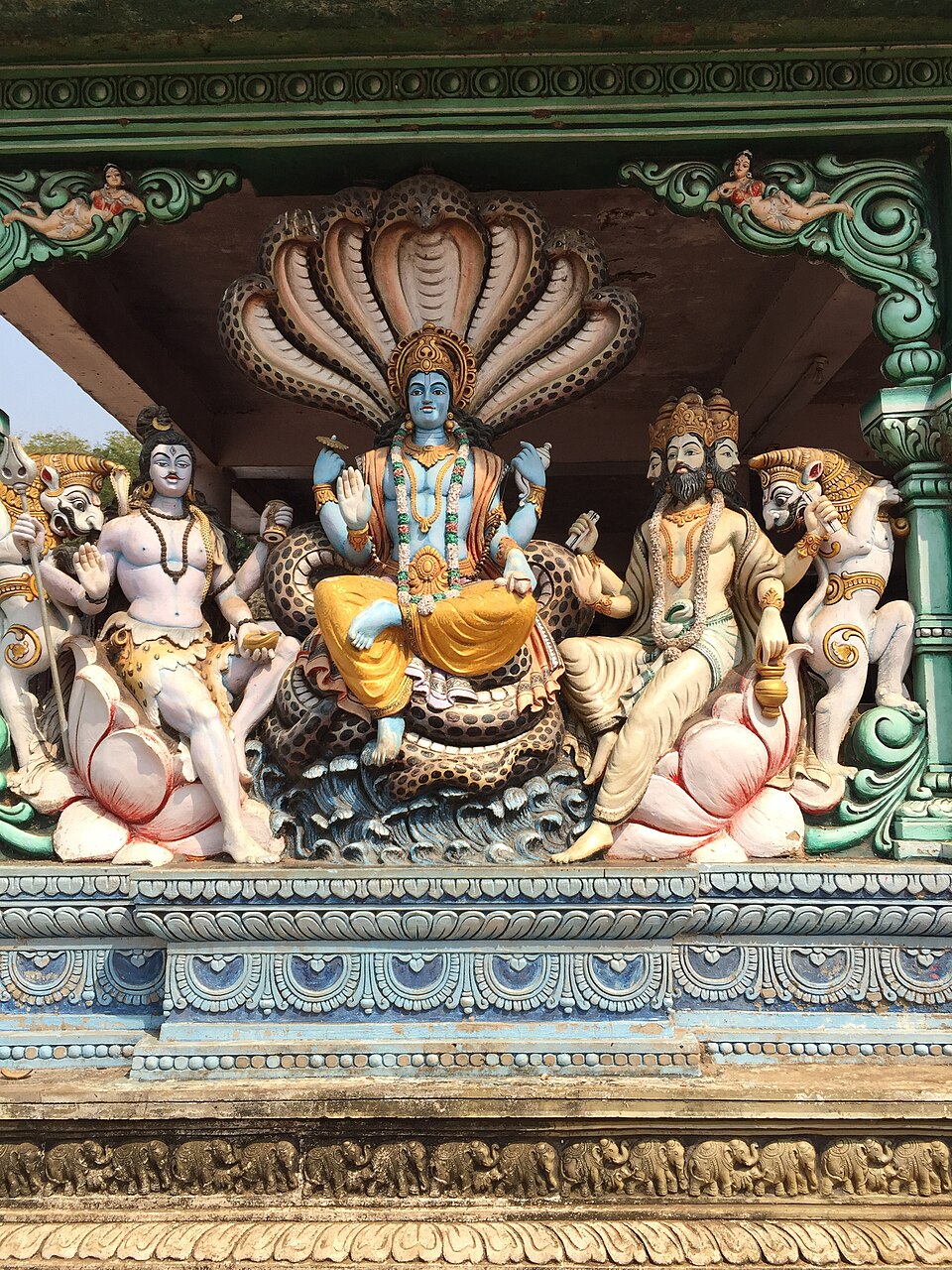 Trimurti — Brahma, Vishnu, Mahesh and the Cosmic Cycle
