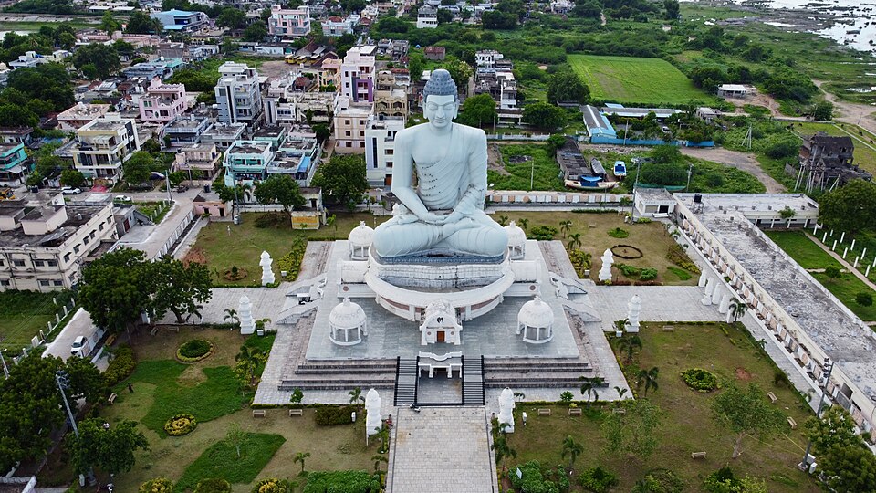 Dhyana: The Sacred Art of Hindu Meditation and Contemplative Traditions